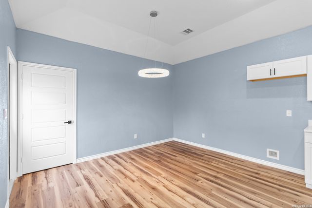 123 Juanita, San Antonio, TX 78237