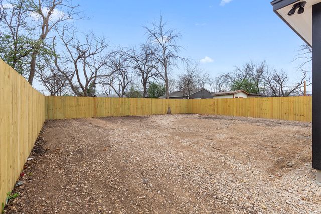 123 Juanita, San Antonio, TX 78237