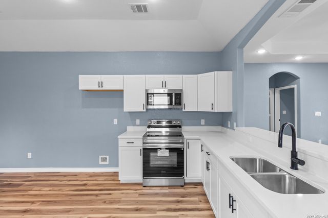 123 Juanita, San Antonio, TX 78237