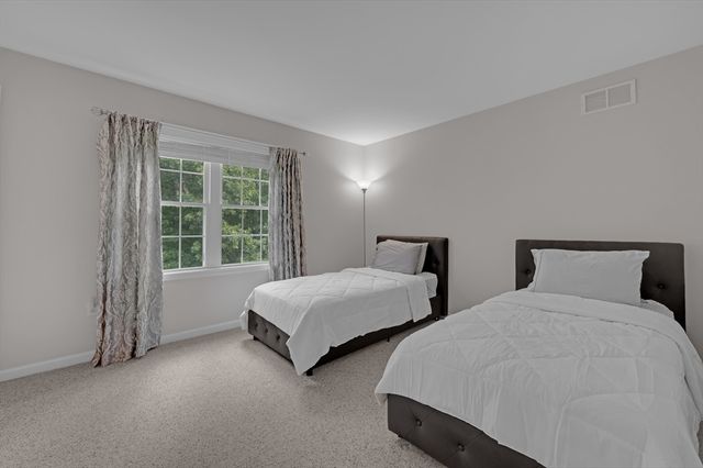 27 Robert Cir 27, Grafton, MA 01536
