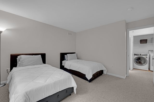 27 Robert Cir 27, Grafton, MA 01536