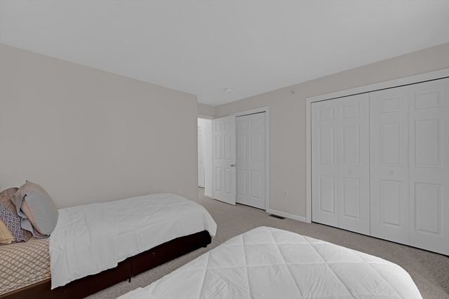 27 Robert Cir 27, Grafton, MA 01536