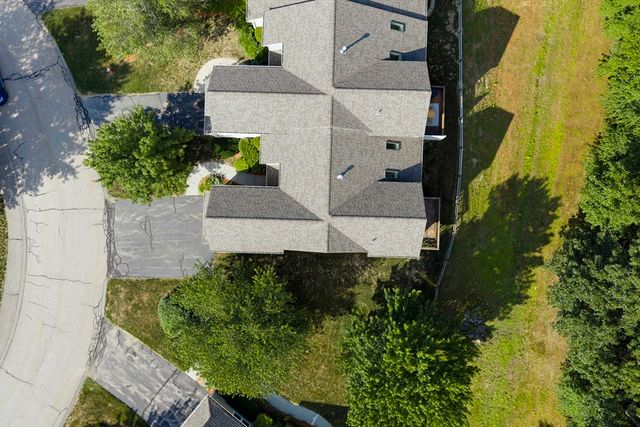 27 Robert Cir 27, Grafton, MA 01536