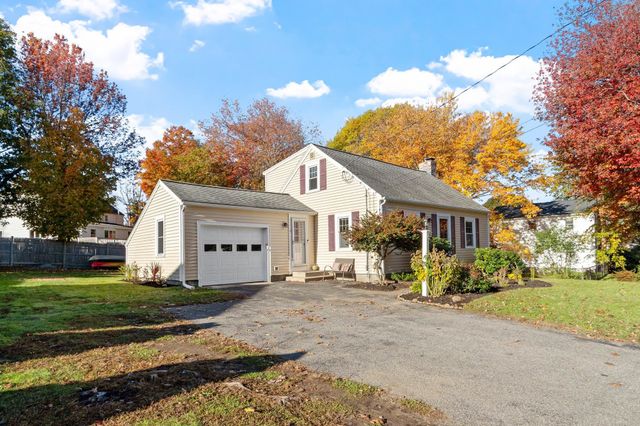 5 Mace Road, Hampton, NH 03842