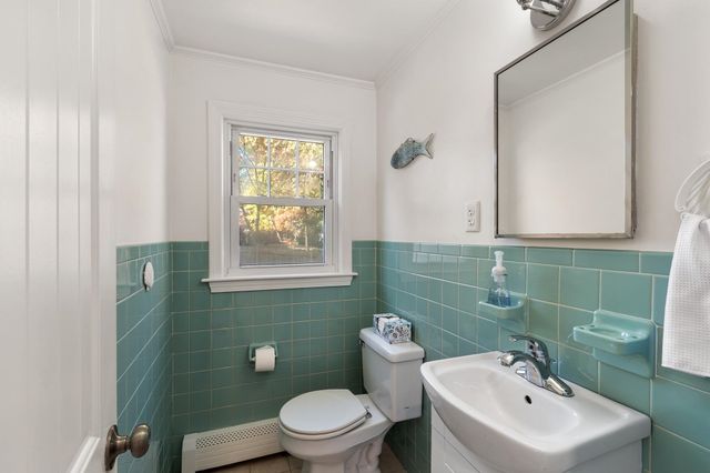 5 Mace Road, Hampton, NH 03842