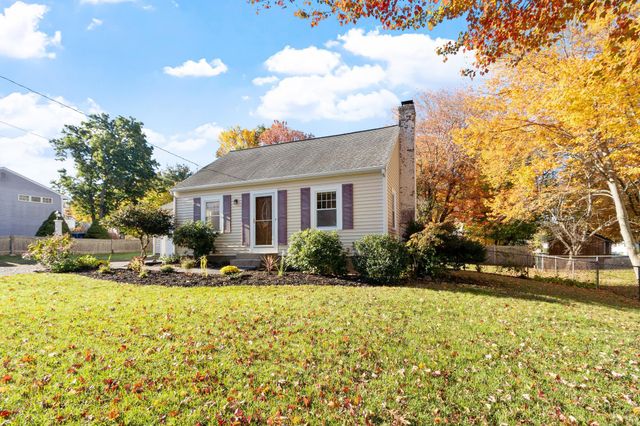 5 Mace Road, Hampton, NH 03842