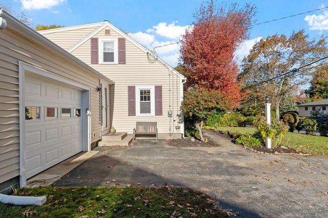 5 Mace Road, Hampton, NH 03842