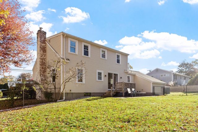 5 Mace Road, Hampton, NH 03842