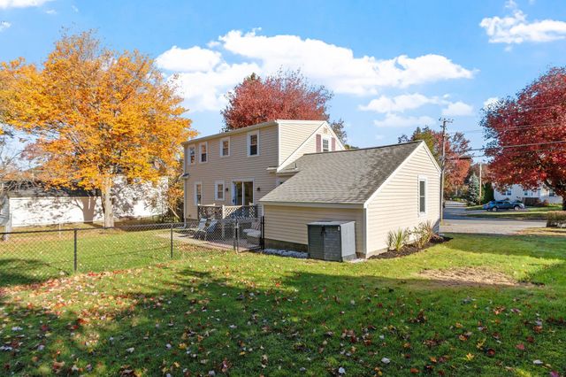 5 Mace Road, Hampton, NH 03842