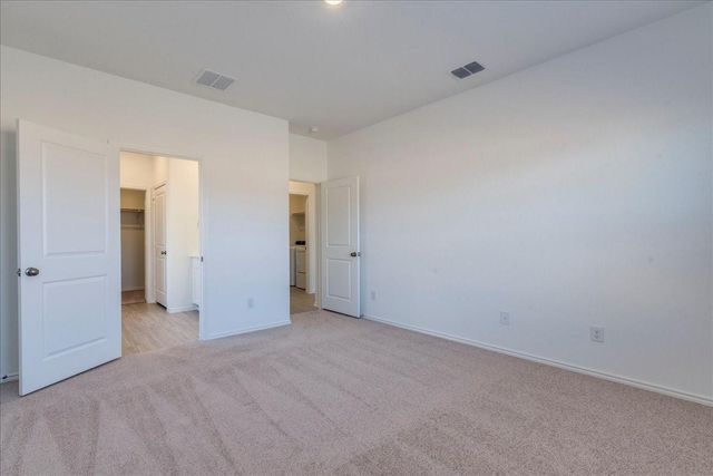 214 Magalia LN, Kyle, TX 78640