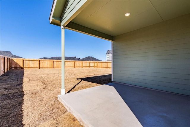 214 Magalia LN, Kyle, TX 78640