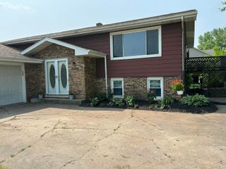 2008 Sir Richard Road, Schererville, IN 46375