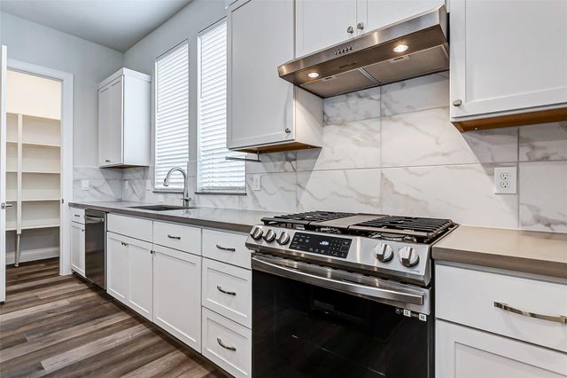 2710 Grand Fountains Drive C, Houston, TX 77054
