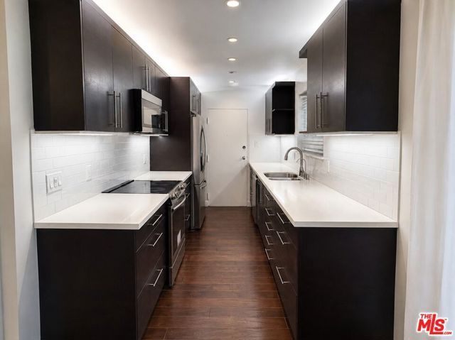 1525 N Hayworth Avenue 107, Los Angeles, CA 90046