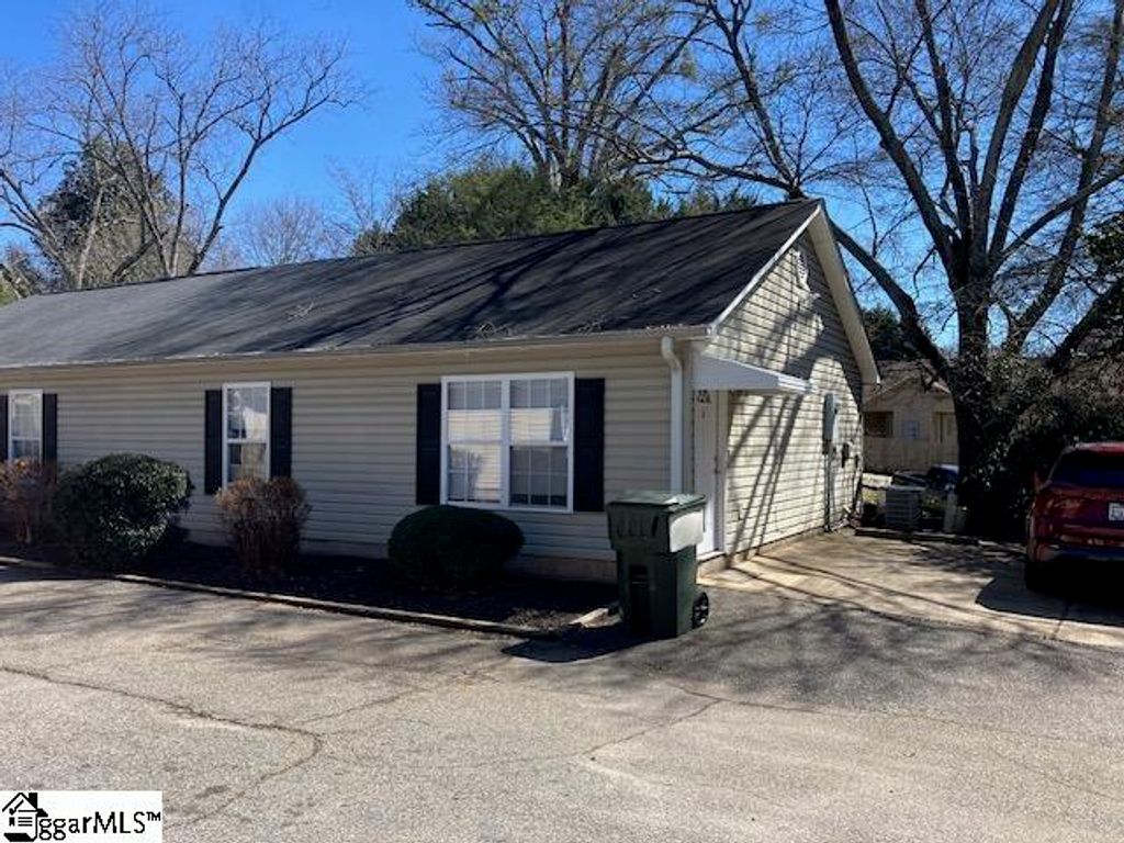 512 St. Mark Road Unit J, Taylors, SC 29687