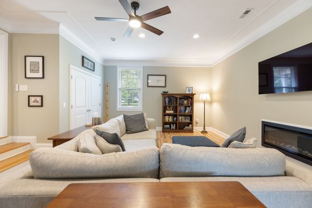 109 Pine Circle Dr, Franklin, TN 37069