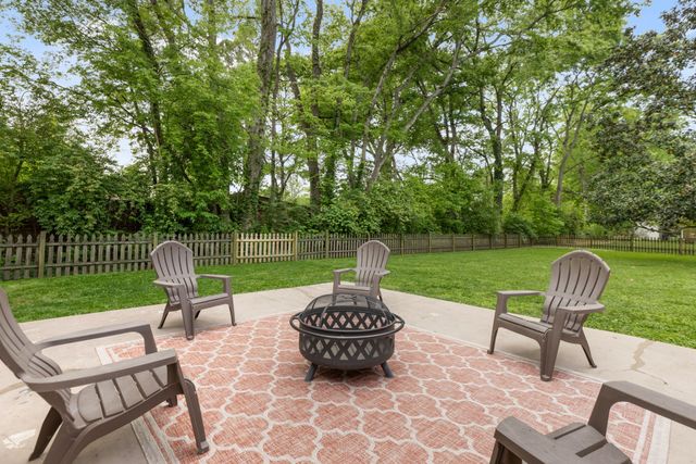 109 Pine Circle Dr, Franklin, TN 37069