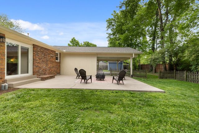 109 Pine Circle Dr, Franklin, TN 37069