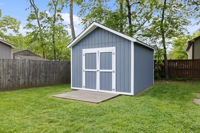 109 Pine Circle Dr, Franklin, TN 37069