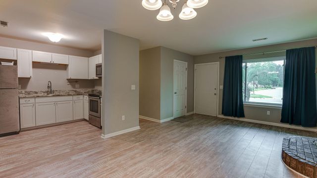 85 Tanbark Court, Goose Creek, SC 29445
