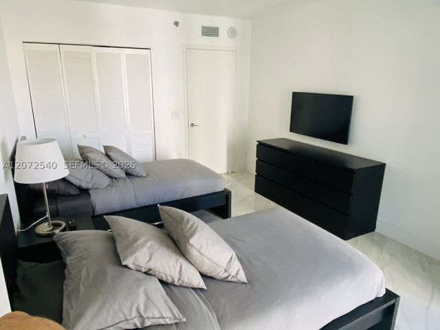 16445 Collins Ave 1624, Sunny Isles Beach, FL 33160