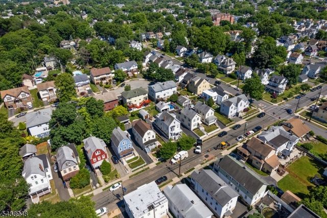 163 Walnut St 2, Bloomfield Twp., NJ 07003