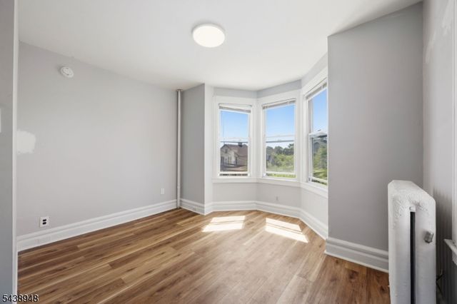 163 Walnut St 2, Bloomfield Twp., NJ 07003