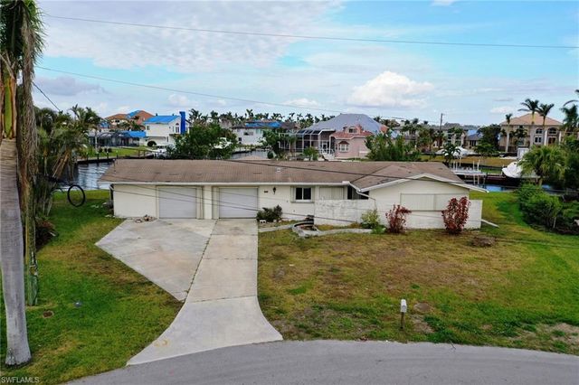 101 SW 58th TER, Cape Coral, FL 33914