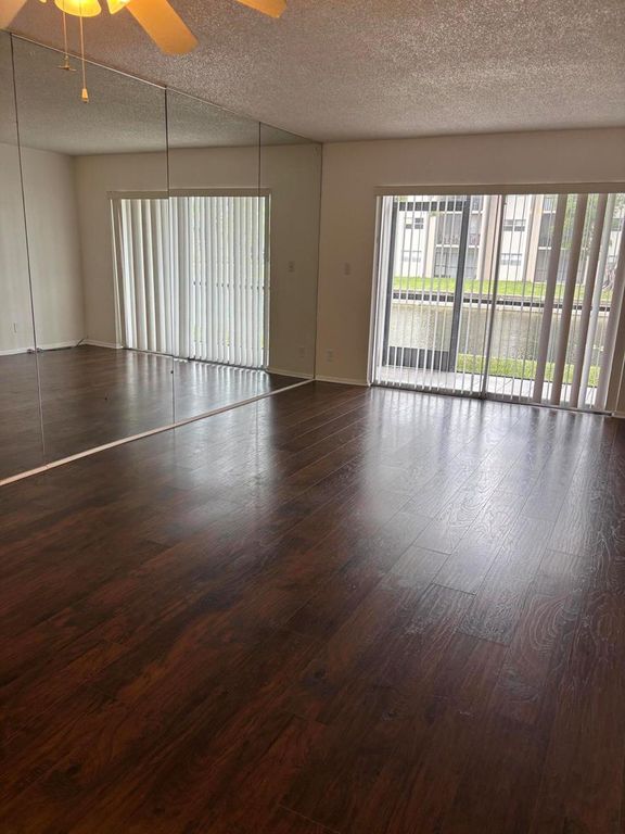 Image 16 of property listing at 8051 S Colony Circle 107, Tamarac, FL 33321