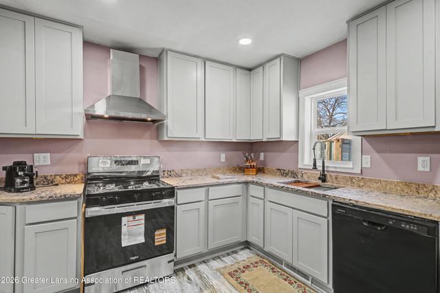 339 Stoner Road, Lansing, MI 48917