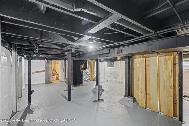 339 Stoner Road, Lansing, MI 48917