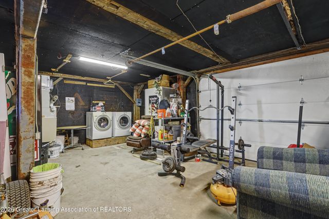 339 Stoner Road, Lansing, MI 48917