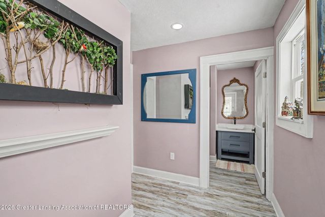 339 Stoner Road, Lansing, MI 48917