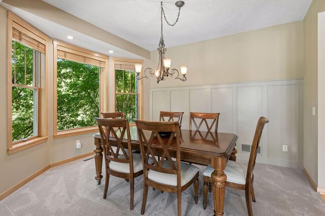11281 Stonemill Farms Curve, Woodbury, MN 55129