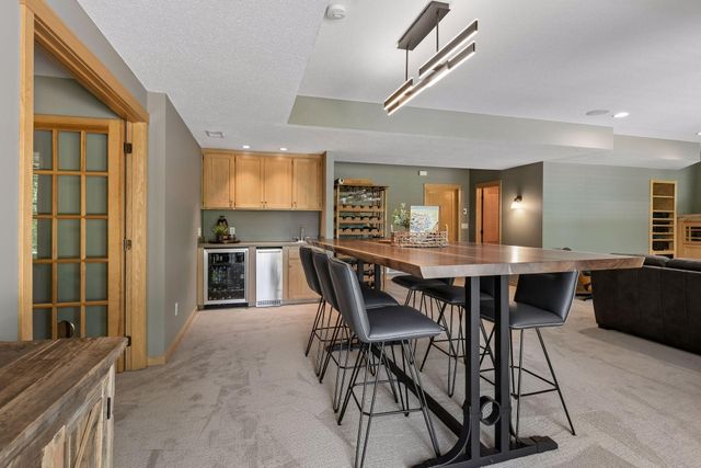 11281 Stonemill Farms Curve, Woodbury, MN 55129