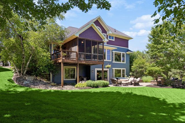 11281 Stonemill Farms Curve, Woodbury, MN 55129
