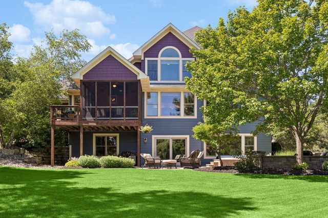 11281 Stonemill Farms Curve, Woodbury, MN 55129