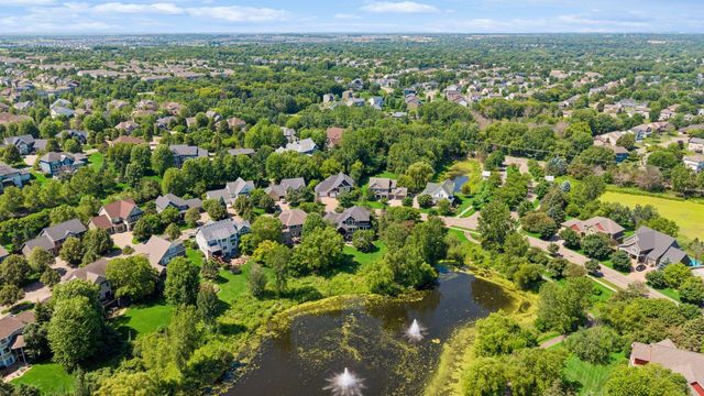 11281 Stonemill Farms Curve, Woodbury, MN 55129