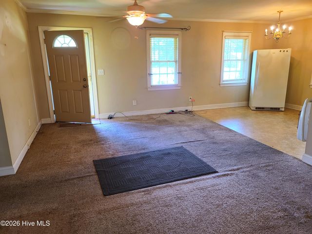 569 Central Avenue, Kinston, NC 28504