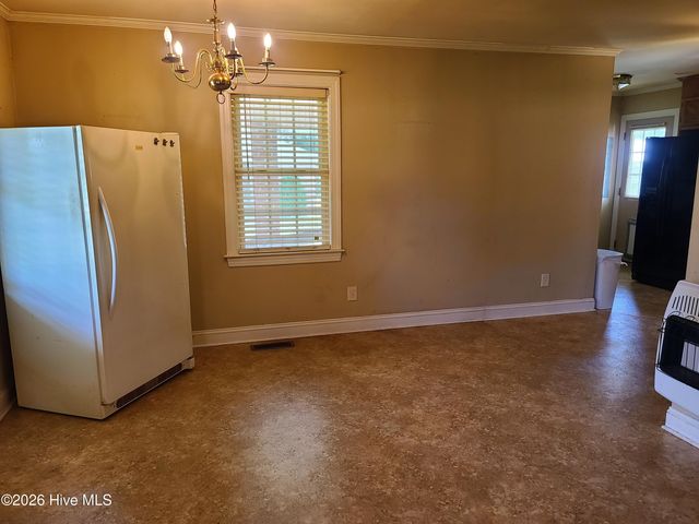 569 Central Avenue, Kinston, NC 28504