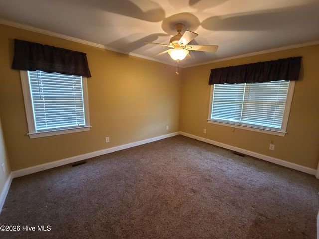 569 Central Avenue, Kinston, NC 28504