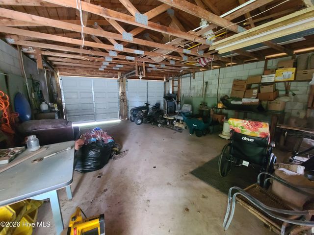 569 Central Avenue, Kinston, NC 28504
