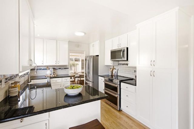2200 Delvin Way, South San Francisco, CA 94080
