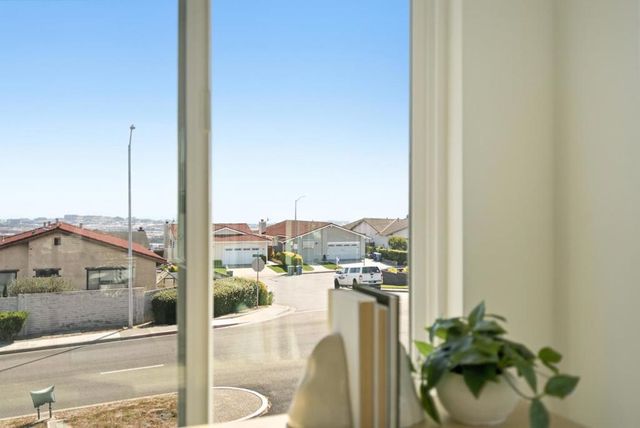 2200 Delvin Way, South San Francisco, CA 94080