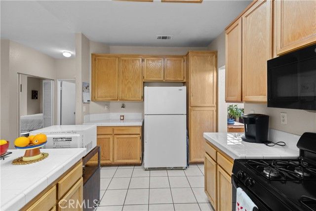 29385 Polo Street, Highland, CA 92346