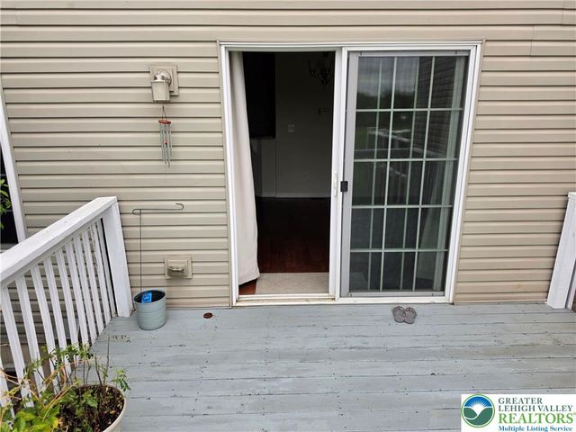 4438 Elmwood Drive, Lower Nazareth Twp, PA 18064