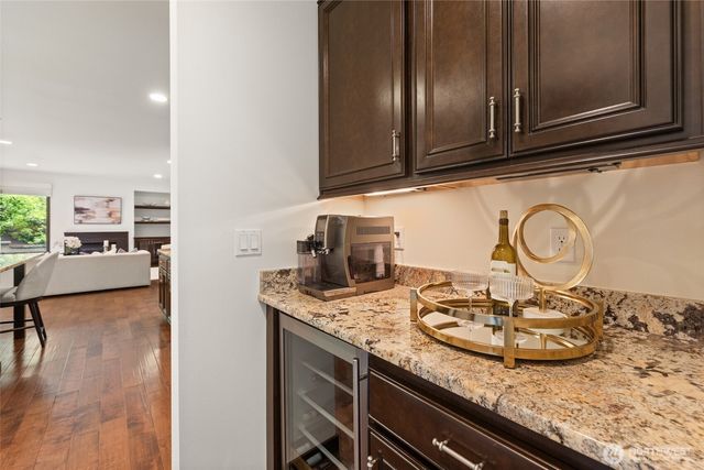 19503 204th Avenue NE, Woodinville, WA 98077