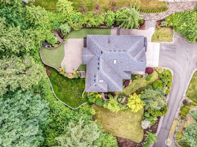 19503 204th Avenue NE, Woodinville, WA 98077