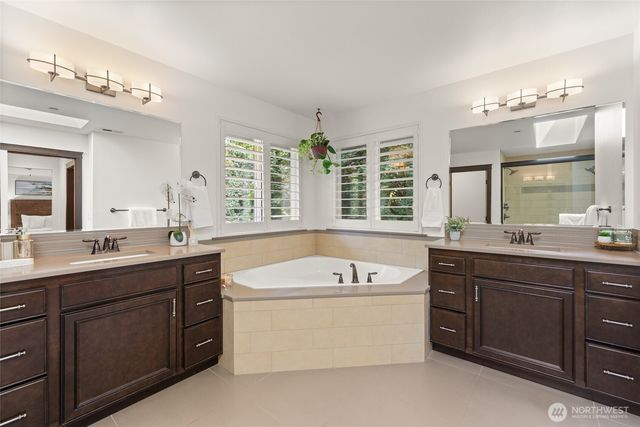 19503 204th Avenue NE, Woodinville, WA 98077