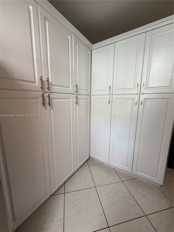 6932 Crown Gate Drive, Miami Lakes, FL 33014
